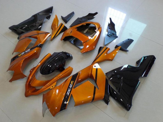 2004-2005 Gold Black Kawasaki ZX10R Motorcycle Fairings UK Stores
