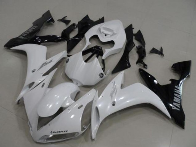2004-2006 White Black Yamaha YZF R1 Motorcycle Fairings UK Stores