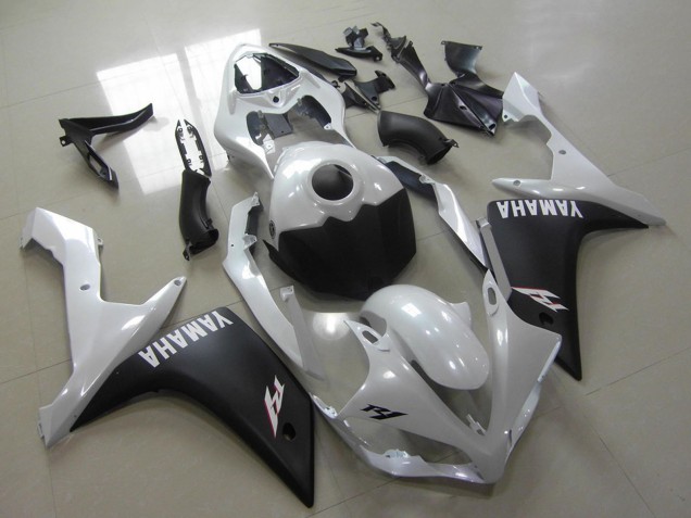 2007-2008 White Matte Black Yamaha YZF R1 Motorcycle Fairings UK Stores