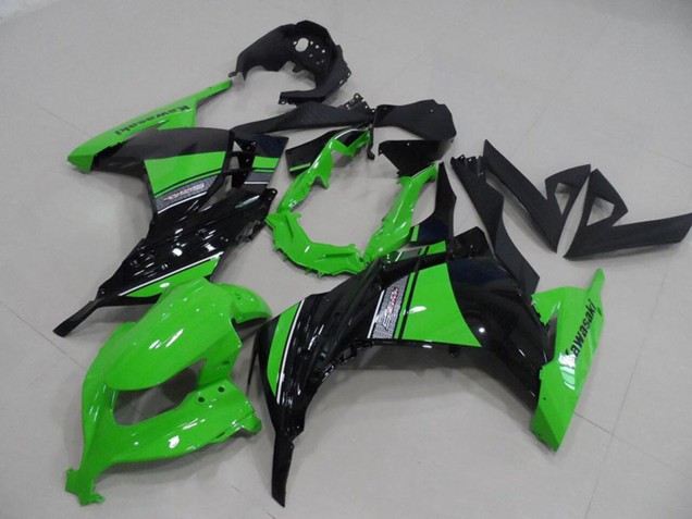 2013-2018 Green Glossy Black Kawasaki ZX300R Motorcycle Fairings UK Stores