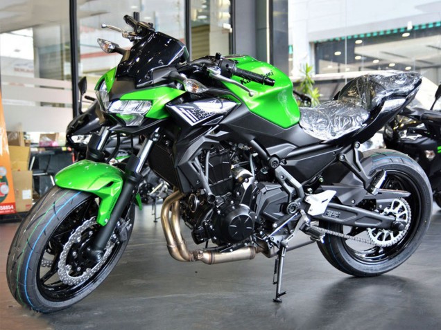 2020-2023 Green Black Kawasaki Ninja Z650 Motorcycle Fairings UK Stores