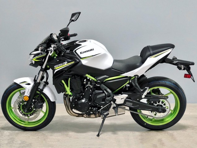 2020-2023 White Black Green Kawasaki Ninja Z650 Motorcycle Fairings UK Stores