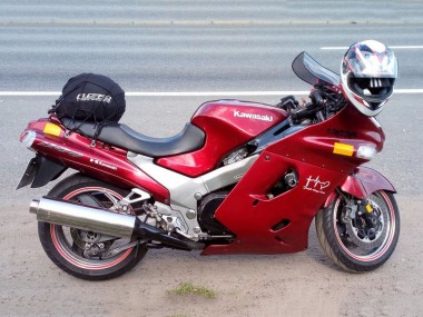 1993-2003 Red Kawasaki ZZR1100 Motorcycle Fairings UK Stores