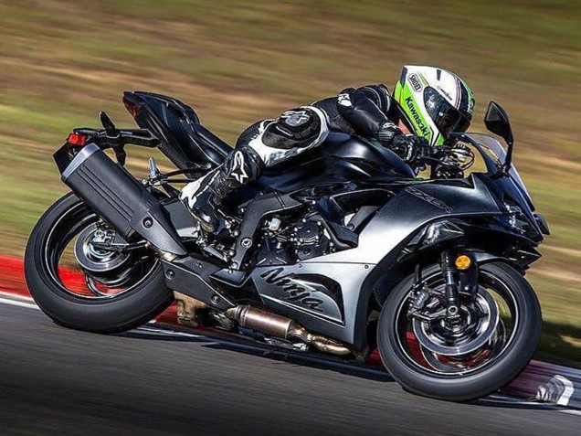 2023-2025 Matte Black Kawasaki ZX6R Motorcycle Fairing UK Stores