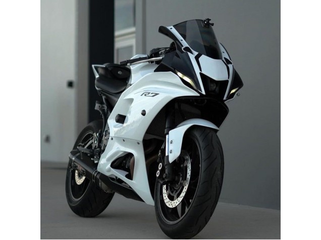 2021-2024 Glossy White Yamaha YZF R7 Motorcycle Fairings UK Stores