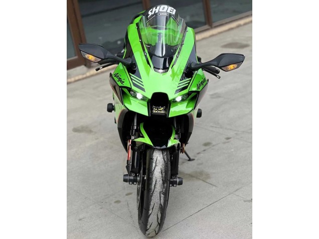2021-2025 Green Glossy Black Kawasaki ZX10R Motorcycle Fairings UK Stores