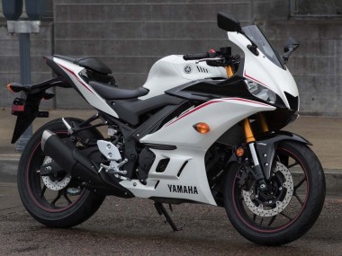 2015-2018 White Red Yamaha YZF R3/R25 Motorcycle Fairings UK Stores