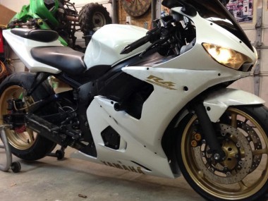 2005 White Gold Yamaha YZF 600 R6 Motorcycle Fairings UK Stores