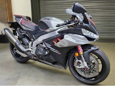 2021-2024 Glossy Silver Matte Black Aprilia RSV4 1100 Motorcycle Fairings UK Stores