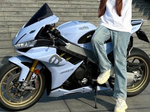 2021-2024 Matte Light Blue Aprilia RSV4 1100 Motorcycle Fairings UK Stores