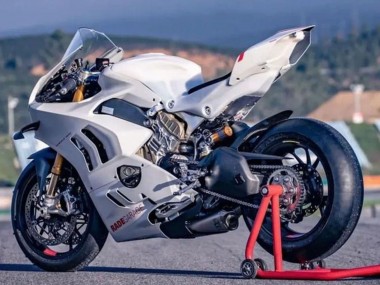 2022-2024 White Ducati Panigale V4 V4S Motorcycle Fairings UK Stores
