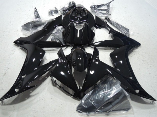 2004-2006 Glossy Black Yamaha YZF R1 Motorcycle Fairings UK Stores