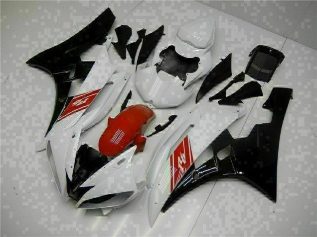 2006-2007 White Black Yamaha YZF R6 Motorbike Fairing UK Stores 2006-2007 White Black Yamaha YZF R6 Motorbike Fairing UK Stores