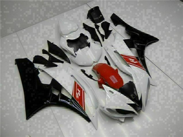 2006-2007 White Black Yamaha YZF R6 Motorbike Fairing UK Stores 2006-2007 White Black Yamaha YZF R6 Motorbike Fairing UK Stores