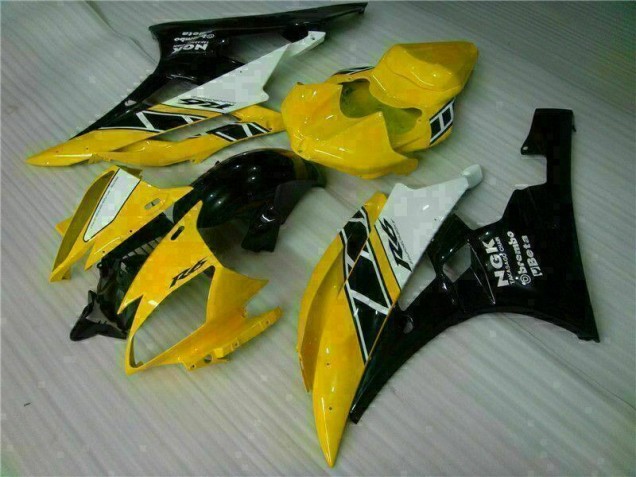 2006-2007 Yellow Black Yamaha YZF R6 Motorbike Fairing UK Stores 2006-2007 Yellow Black Yamaha YZF R6 Motorbike Fairing UK Stores