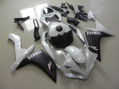 2007-2008 Pearl White Matte Black Yamaha YZF R1 Replacement Motorcycle Fairings UK Stores