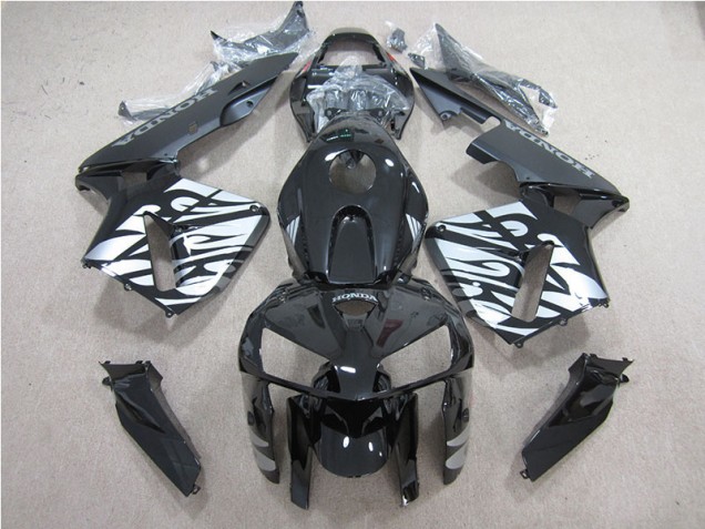 2005-2006 Black Honda CBR600RR Motorbike Fairing Kits UK Stores 2005-2006 Black Honda CBR600RR Motorbike Fairing Kits UK Stores