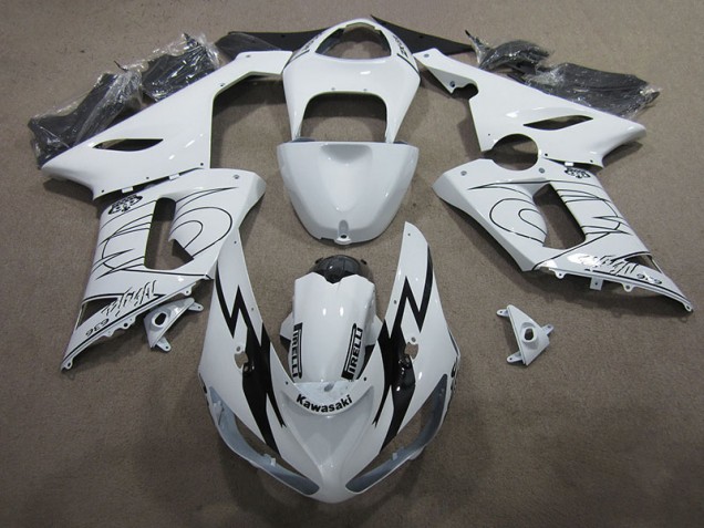 2005-2006 White Ninja 636 Kawasaki ZX6R Moto Fairings UK Stores 2005-2006 White Ninja 636 Kawasaki ZX6R Moto Fairings UK Stores