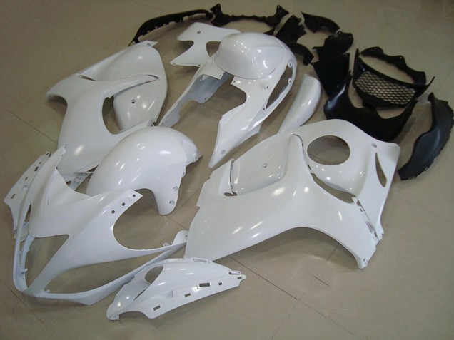 1996-2007 White Suzuki GSXR1300 Hayabusa Motorbike Fairing UK Stores 1996-2007 White Suzuki GSXR1300 Hayabusa Motorbike Fairing UK Stores