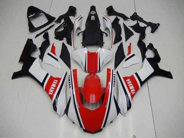 2015-2019 Red White Yamaha YZF R1 Motorcycle Bodywork UK Stores 2015-2019 Red White Yamaha YZF R1 Motorcycle Bodywork UK Stores